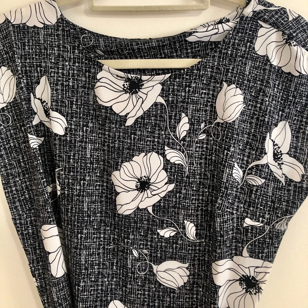 Mandy Evans Belted Dress - Picture 4 of 5